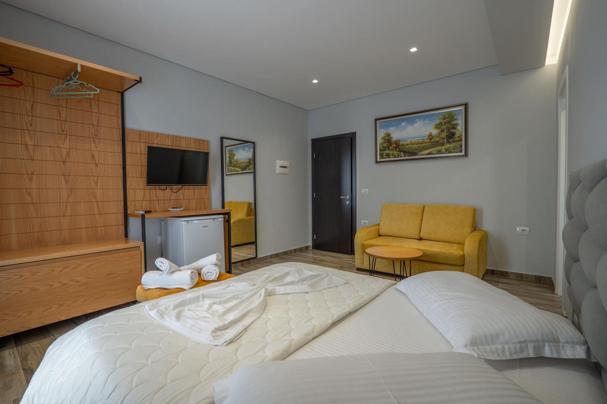 Sunkised Hotel ساراندا المظهر الخارجي الصورة