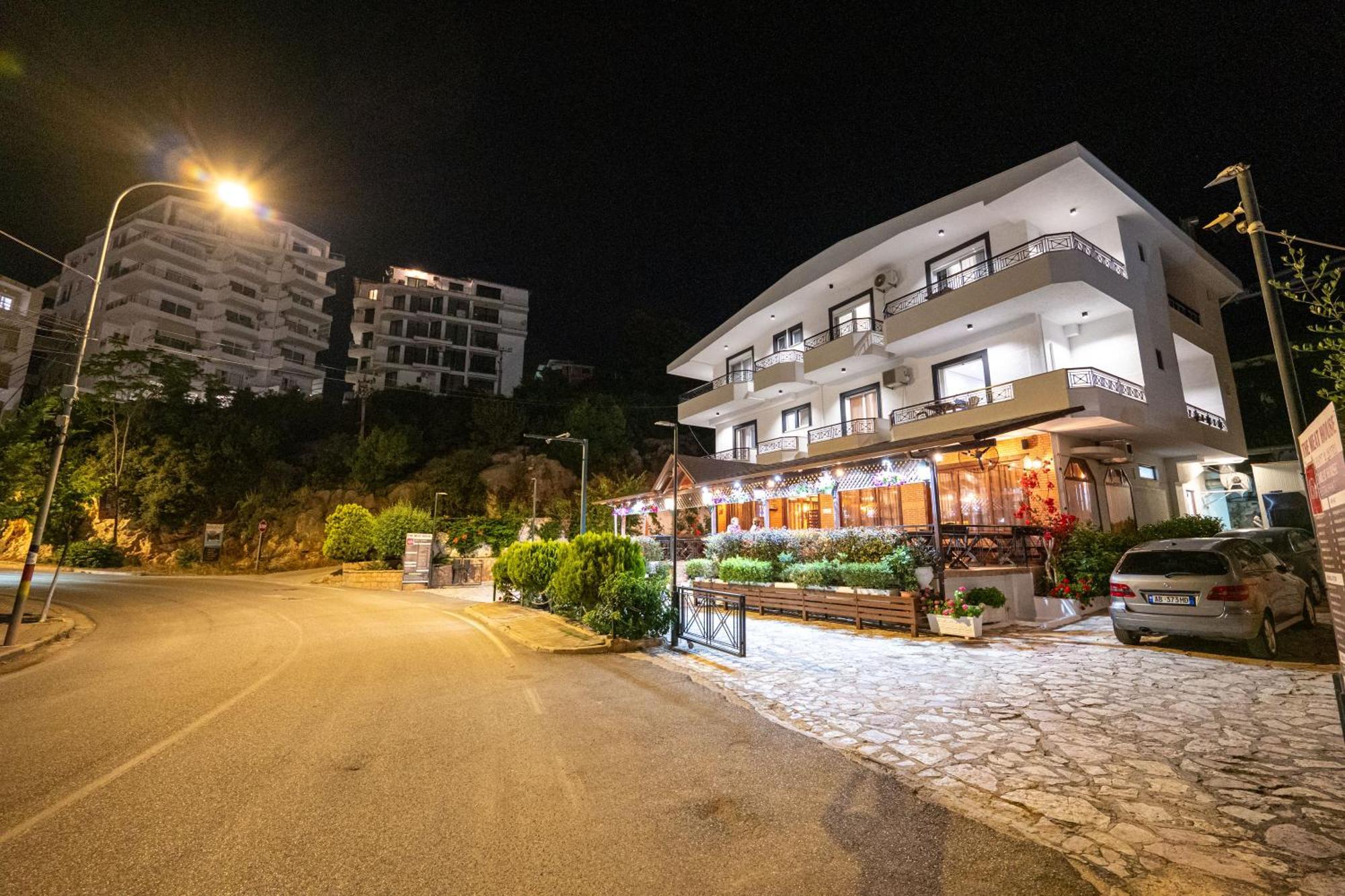 Sunkised Hotel ساراندا المظهر الخارجي الصورة