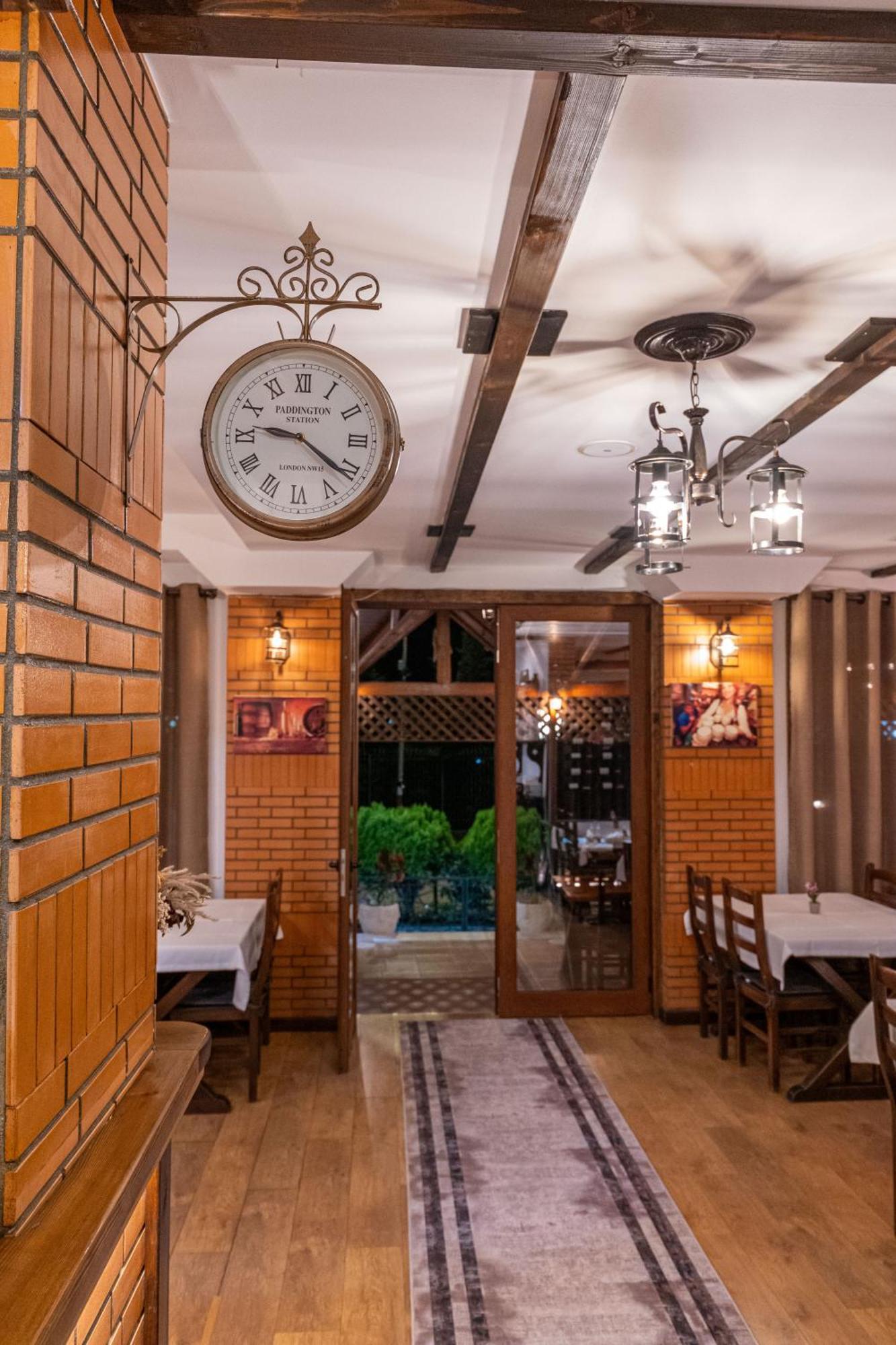 Sunkised Hotel ساراندا المظهر الخارجي الصورة
